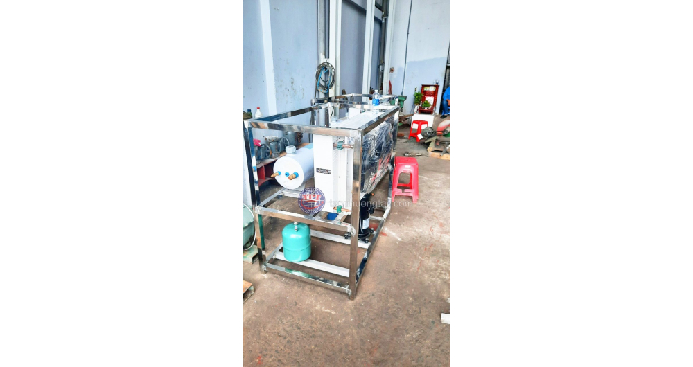 Máy Làm Lạnh Nước - Máy Làm Lạnh Nước Biển - C.P Việt Nam - Vũng Tàu