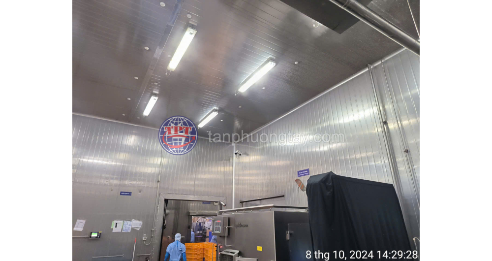 ỐP PANEL INOX - C.P. VIỆT NAM – NHÀ MÁY CHẾ BIẾN SẢN PHẨM THỊT HÀ NỘI