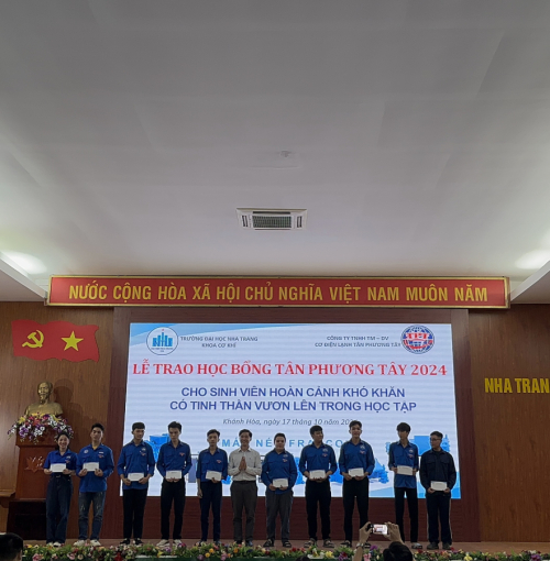 Tân Phương Tây Trao Học Bổng Sinh Viên Khoa Cơ Khí Đại Học Nha Trang Năm 2024